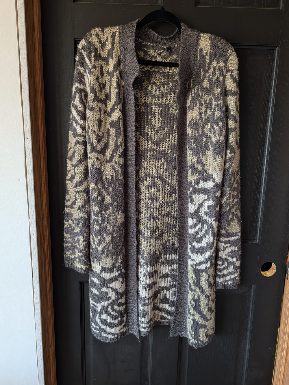 BKE Gray and Cream Open-Front Knit Cardigan